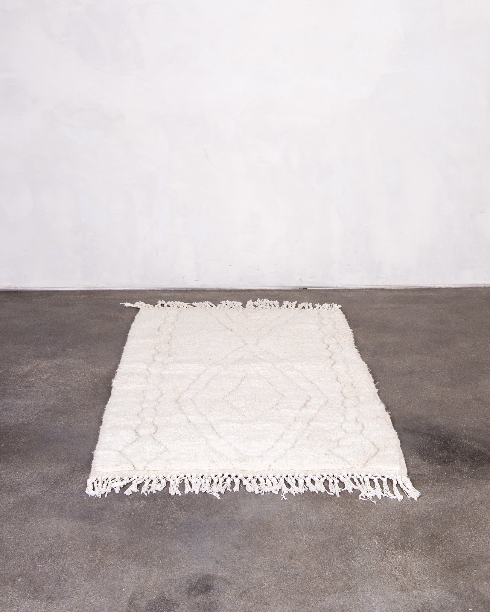 Modern designer handcrafted Berber rug from morocco Beniourain with beautiful colors and patterns